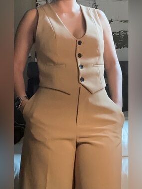 Zara Tan Sleeveless two piece outfit